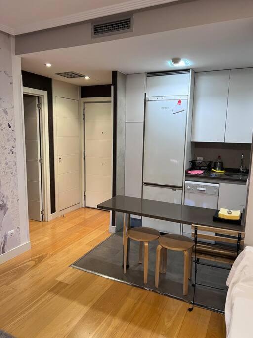 Relajate Despues De Patear Madrid Apartment Exterior foto